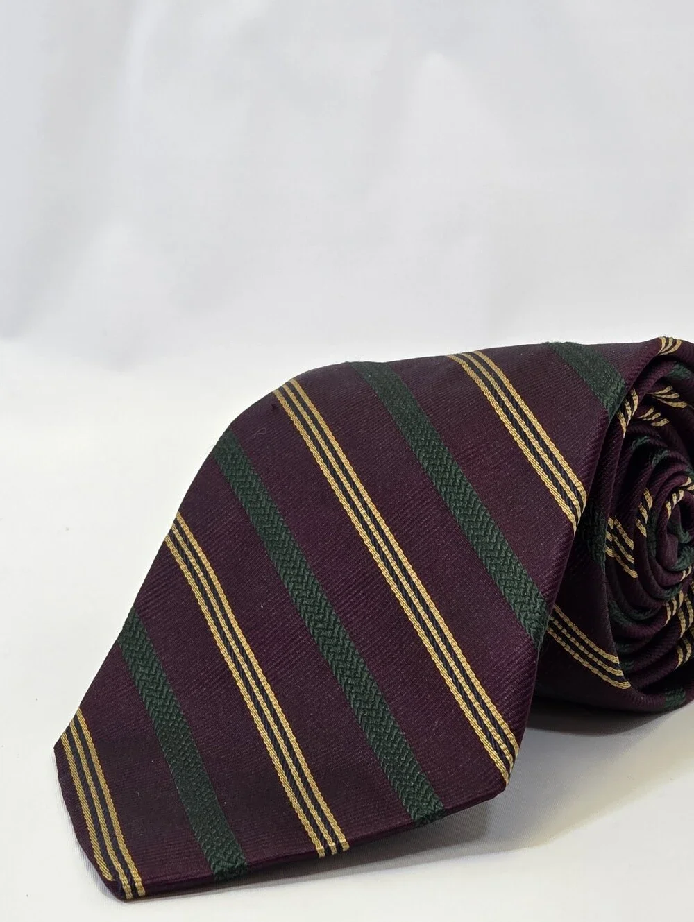 Brooks Brothers Makers Silk Burgundy Green Rep Tie